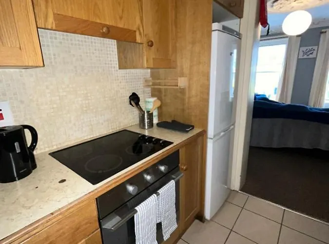 Thomas Street Apartment