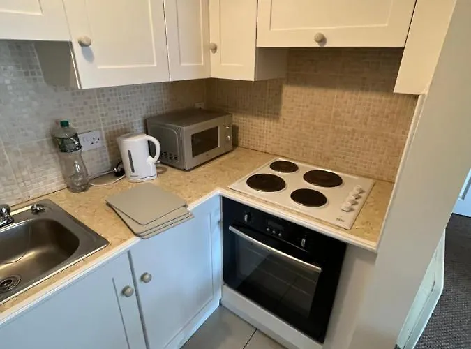 Thomas Street Apartment